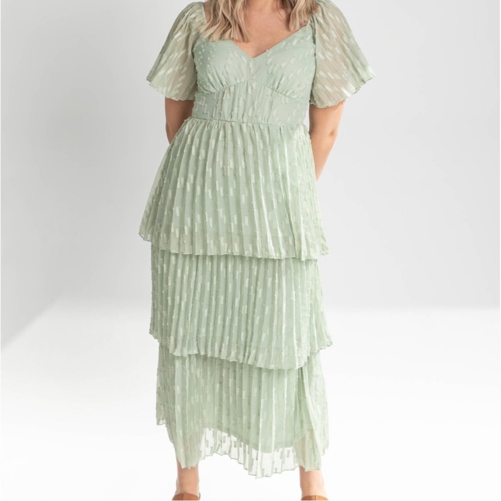 Piper & Scoot Gunner Tiered Maxi Dress. Fully lined NWT stunning! Size L (10/12)